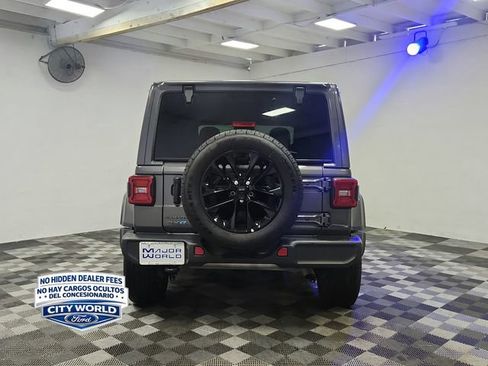 Used 2025 Jeep Wrangler Unlimited Sahara AWD/4WD image 6