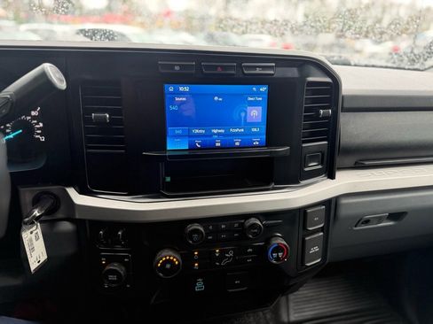 Used 2024 Ford F350 XLT image 37