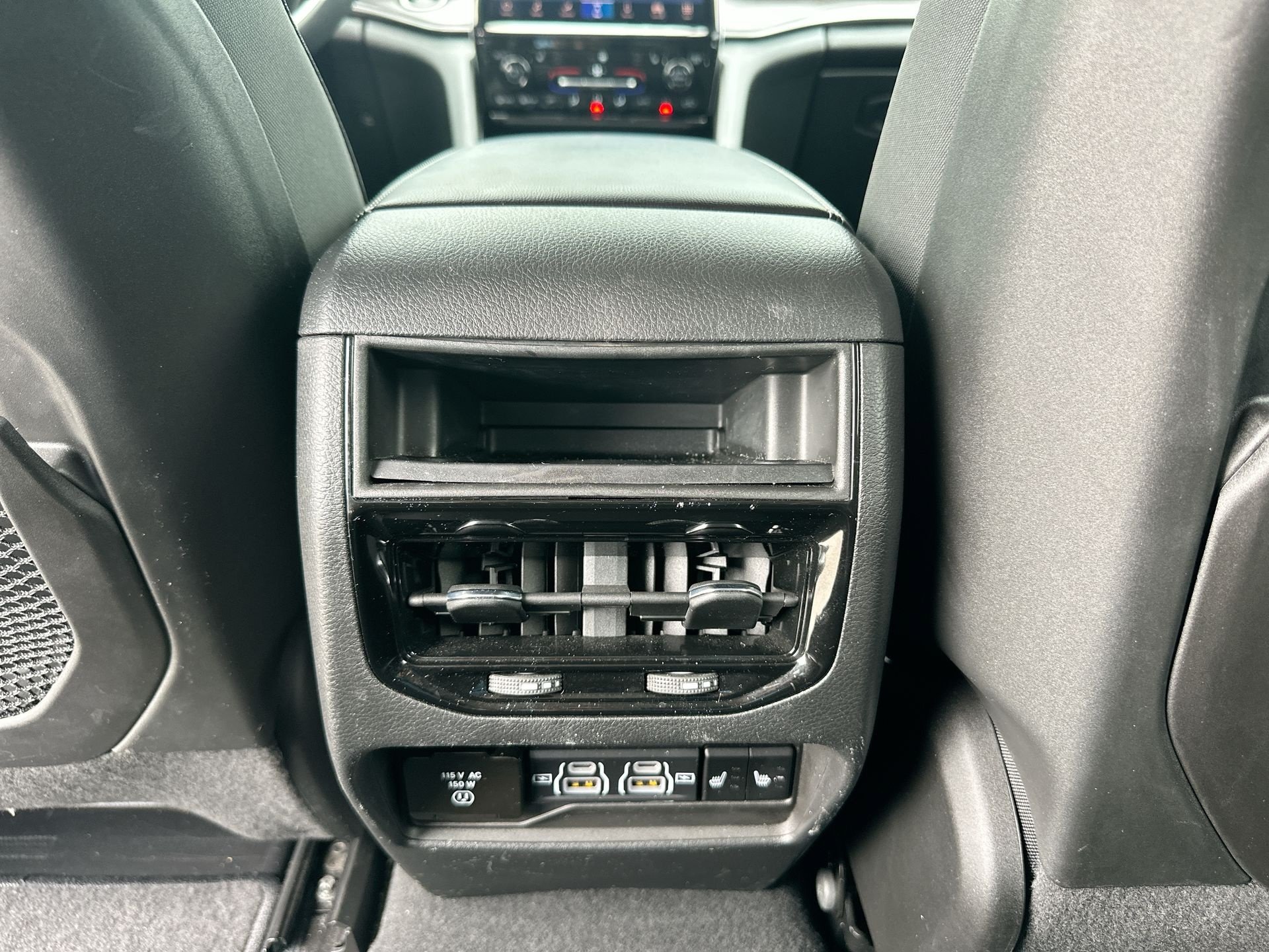 Used 2023 Jeep Grand Cherokee Limited RWD image 21