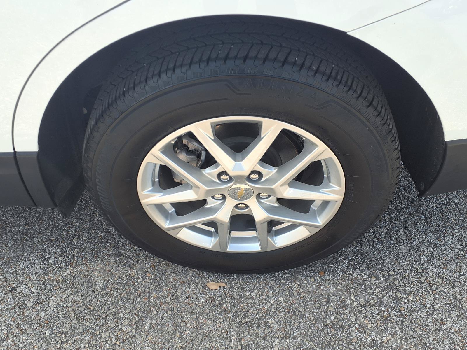 Used 2024 Chevrolet Equinox LT AWD/4WD image 25
