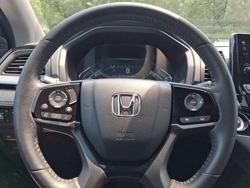 Certified 2023 Honda Odyssey Touring image 21