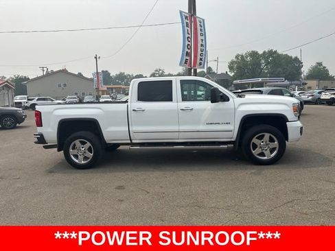 Used 2015 GMC Sierra 2500 Denali AWD/4WD image 2