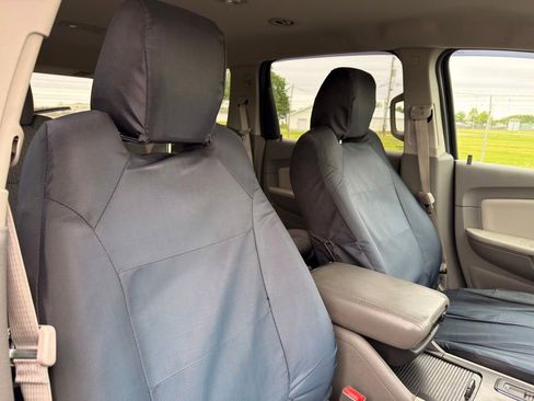 Used 2011 Chevrolet Traverse LT w/ LPO, 'HIT The Road' Package AWD/4WD image 32