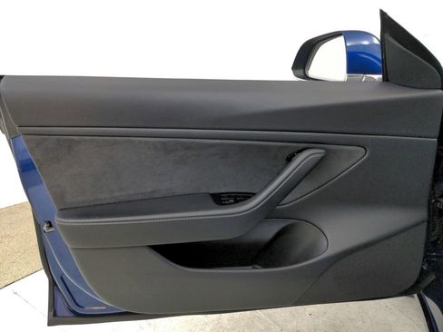 Used 2020 Tesla Model 3 Long Range image 24