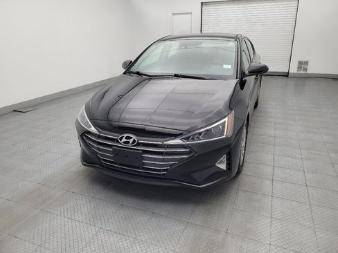 Used 2020 Hyundai Elantra SE FWD image 15
