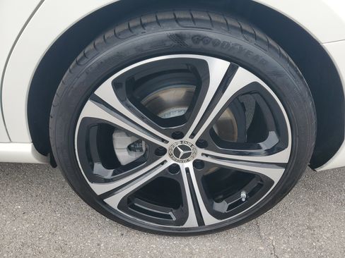 Used 2025 Mercedes-Benz C 300 Sedan image 27