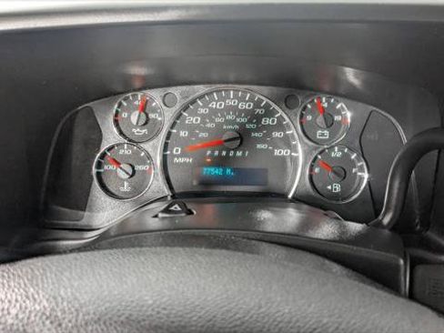 Used 2016 Chevrolet Express 2500 image 26