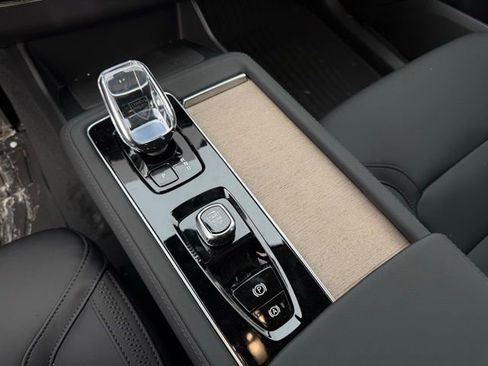 New 2026 Volvo XC90 B6 Plus w/ Protection Package image 19