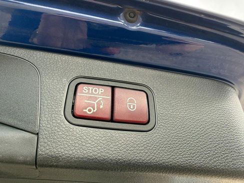 Used 2017 Mercedes-Benz GLC 300 w/ Premium 1 Package image 14