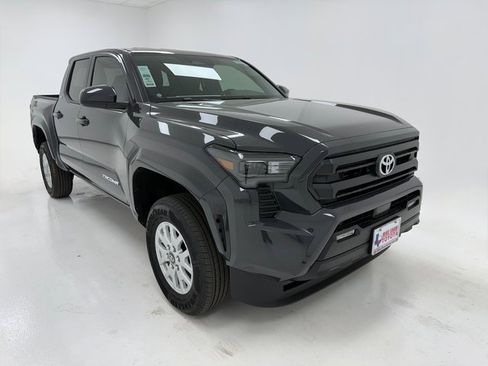 New 2026 Toyota Tacoma SR5 image 2