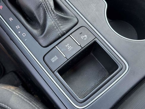 Used 2019 Kia Sorento AWD w/ LX Convenience Package image 29