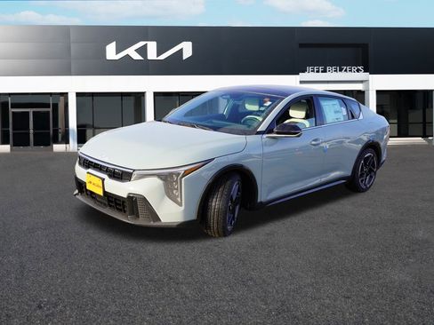 New 2026 Kia K4 GT-Line image 7