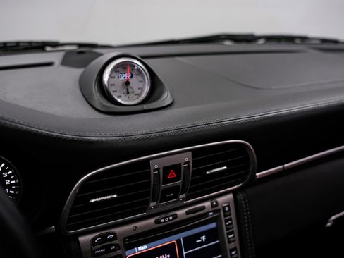 Used 2005 Porsche 911 Carrera S RWD image 13