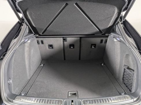 New 2026 Porsche Macan image 17