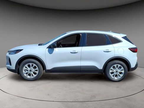 New 2026 Ford Escape Active w/ Tech Pack #1 AWD/4WD image 2