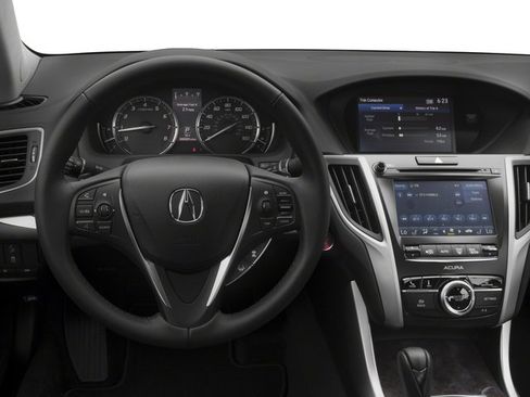 Used 2018 Acura TLX image 10