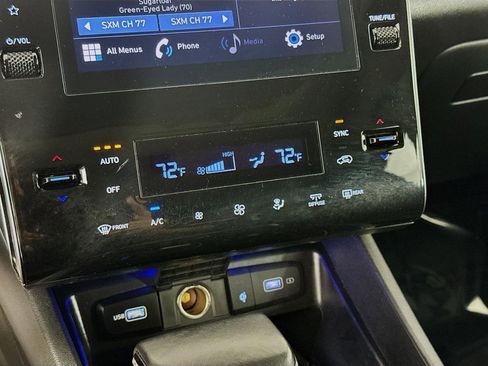 Certified 2023 Hyundai Tucson SEL w/ Convenience Package FWD image 17