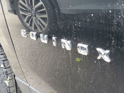 Used 2020 Chevrolet Equinox LS w/ LS Convenience Package FWD image 4