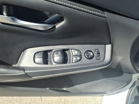 Certified 2024 Nissan Sentra SV FWD image 15