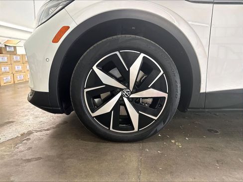 Used 2023 Volkswagen ID.4 Pro S RWD image 35