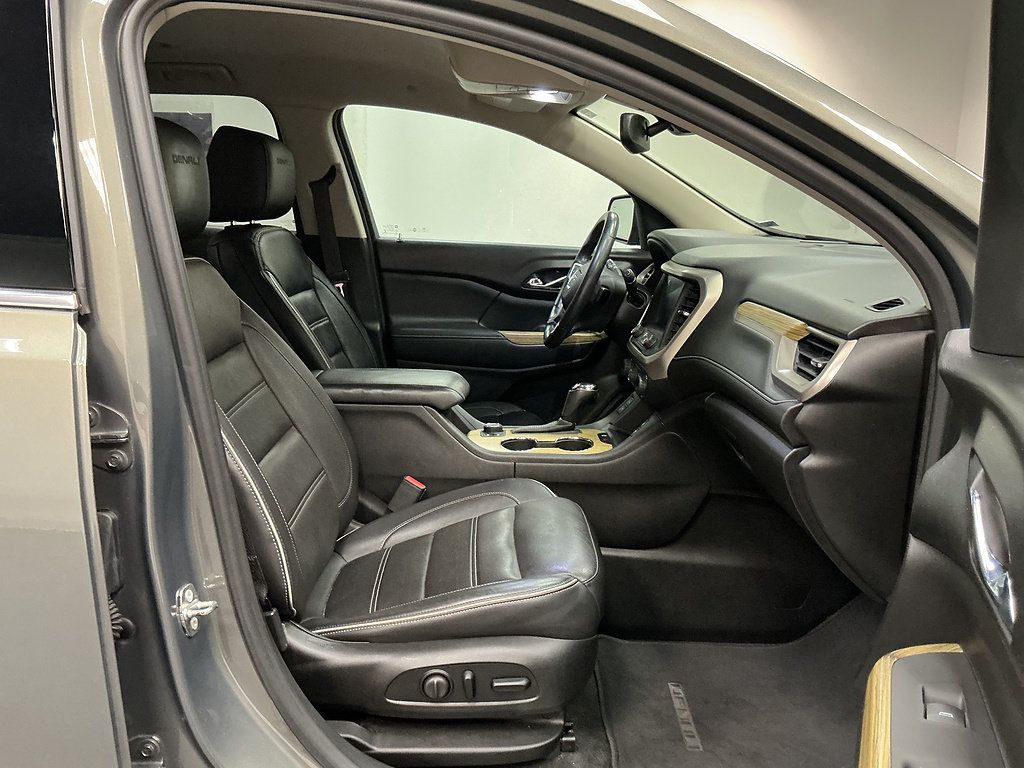 Used 2018 GMC Acadia Denali AWD/4WD image 32