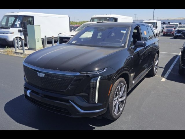 Used 2026 Cadillac Vistiq Luxury AWD/4WD image 4