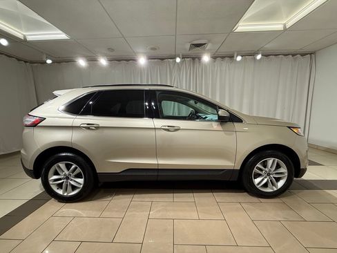 Used 2017 Ford Edge SEL w/ Equipment Group 201A AWD/4WD image 6