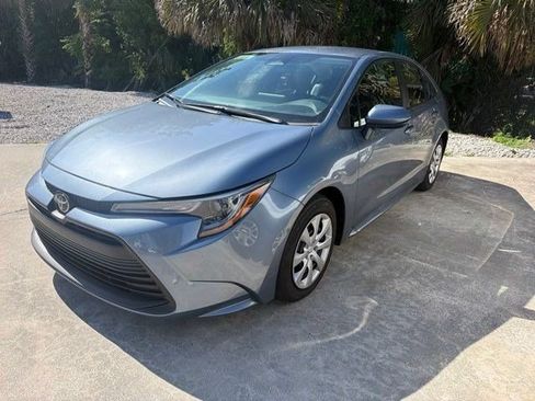 Used 2026 Toyota Corolla LE FWD image 1