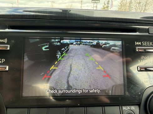 Used 2013 Nissan Titan SV w/ SV Value Truck Pkg image 24