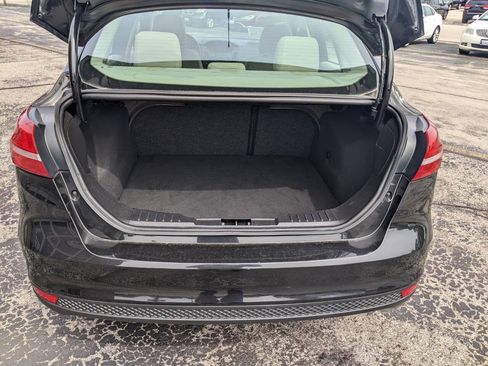 Used 2015 Ford Focus SE FWD image 22