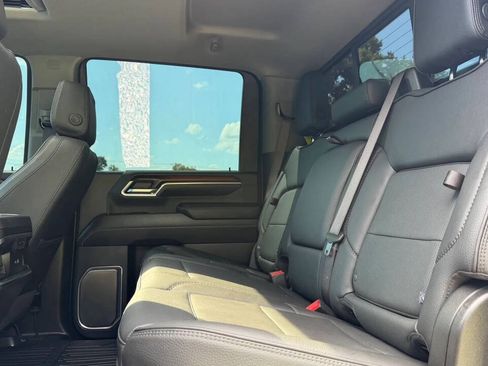 Used 2025 GMC Sierra 2500 Denali w/ Technology Package AWD/4WD image 32