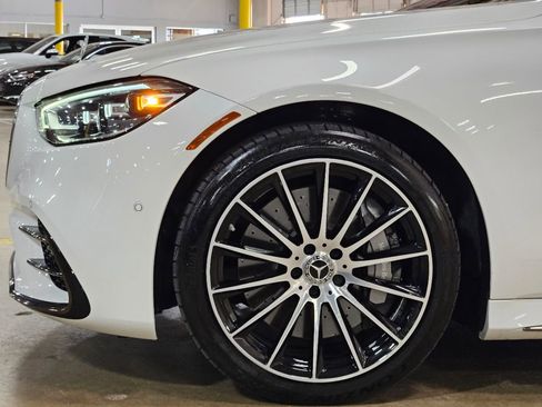 Used 2024 Mercedes-Benz S 580 4MATIC Sedan image 15