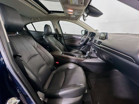 Used 2018 MAZDA MAZDA3 Grand Touring FWD image 31