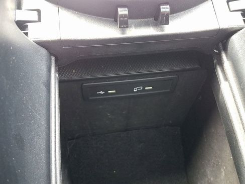 Used 2021 Mercedes-Benz GLC 300 4MATIC image 28