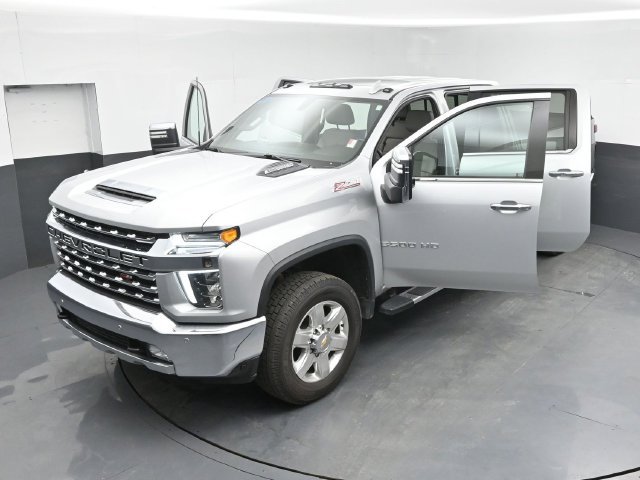 Used 2022 Chevrolet Silverado 3500 LTZ w/ LTZ Plus Package AWD/4WD image 52
