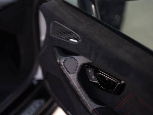 Used 2018 Lamborghini Huracan AWD/4WD image 37