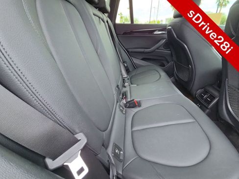 Used 2019 BMW X1 sDrive28i w/ Convenience Package FWD image 17