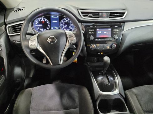 Used 2015 Nissan Rogue S AWD/4WD image 22