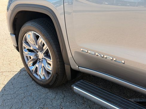 Used 2024 GMC Sierra 1500 Denali w/ Denali Reserve Package AWD/4WD image 36