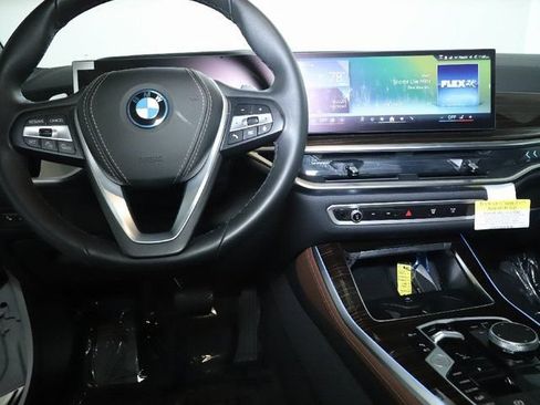 Used 2026 BMW X5 xDrive50e AWD/4WD image 29