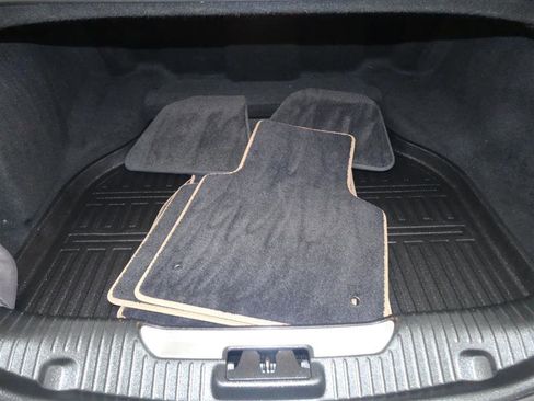 Used 2017 Jaguar XJ L Supercharged image 40