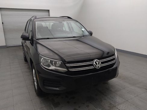 Used 2017 Volkswagen Tiguan S image 14