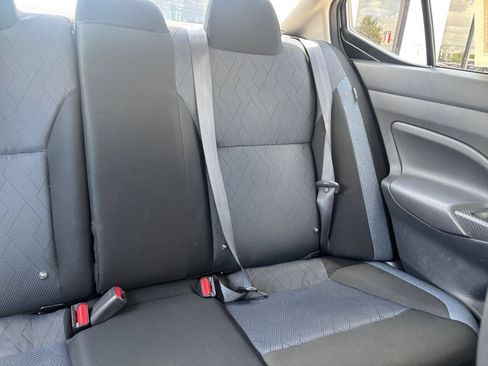 Used 2025 Nissan Versa SV FWD image 34