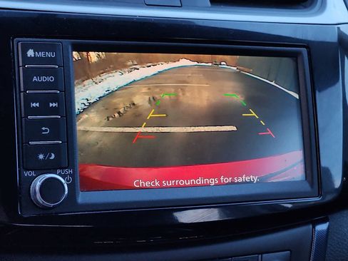 Used 2019 Nissan Sentra SR image 17