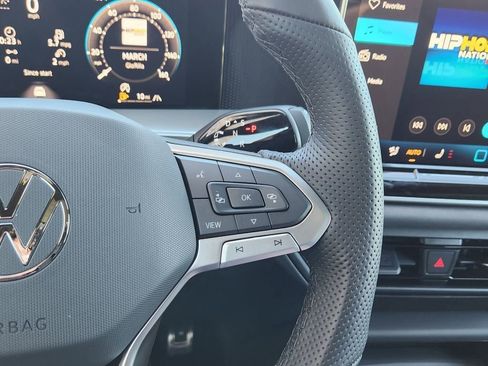 New 2026 Volkswagen Tiguan SE R-Line image 18