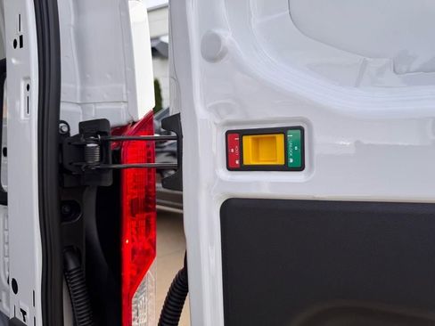 New 2025 Ford Transit 350 148 Low Roof image 25