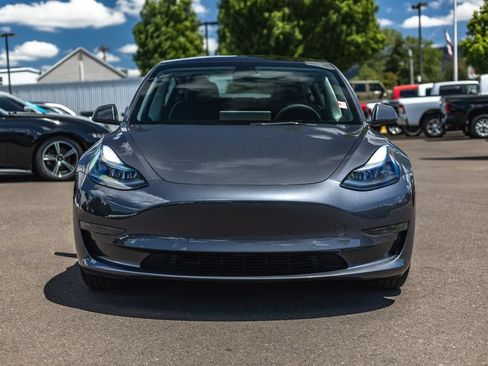 Used 2022 Tesla Model 3 RWD image 5