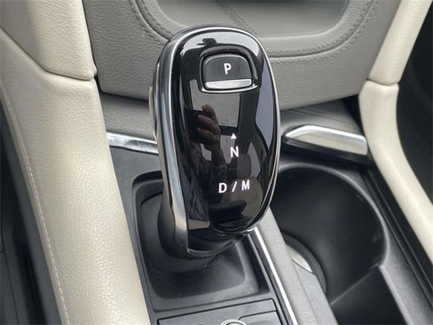 Used 2020 Cadillac XT6 Premium Luxury image 22