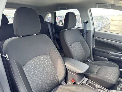 Used 2025 Mitsubishi Outlander Sport ES image 27