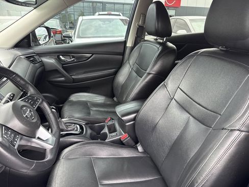Used 2018 Nissan Rogue SL FWD image 5